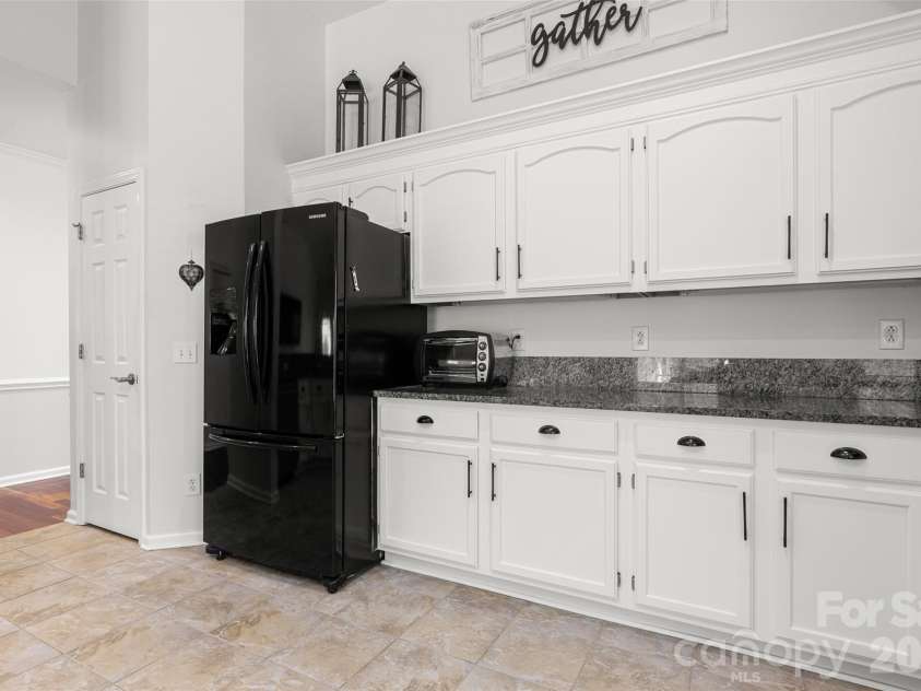 8632 Castlebay Drive, Charlotte, NC 28277.  MLS# CAR4411791, YatesRealty ID 44219. 
