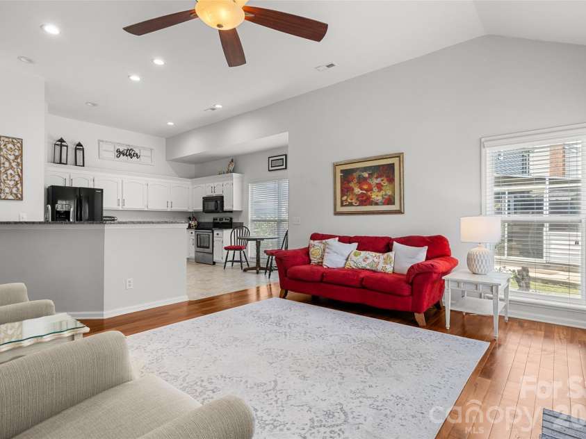 8632 Castlebay Drive, Charlotte, NC 28277.  MLS# CAR4411791, YatesRealty ID 44219. 