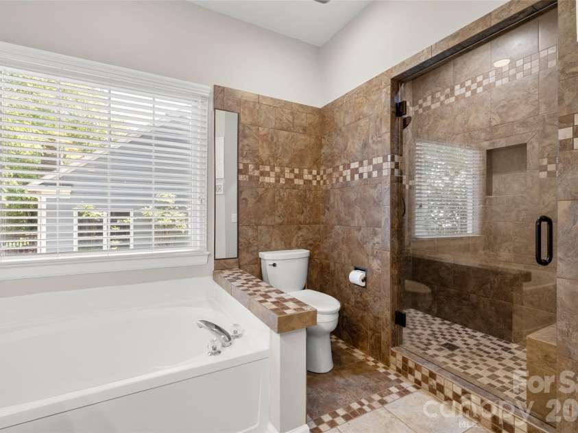 8632 Castlebay Drive, Charlotte, NC 28277.  MLS# CAR4411791, YatesRealty ID 44219. 