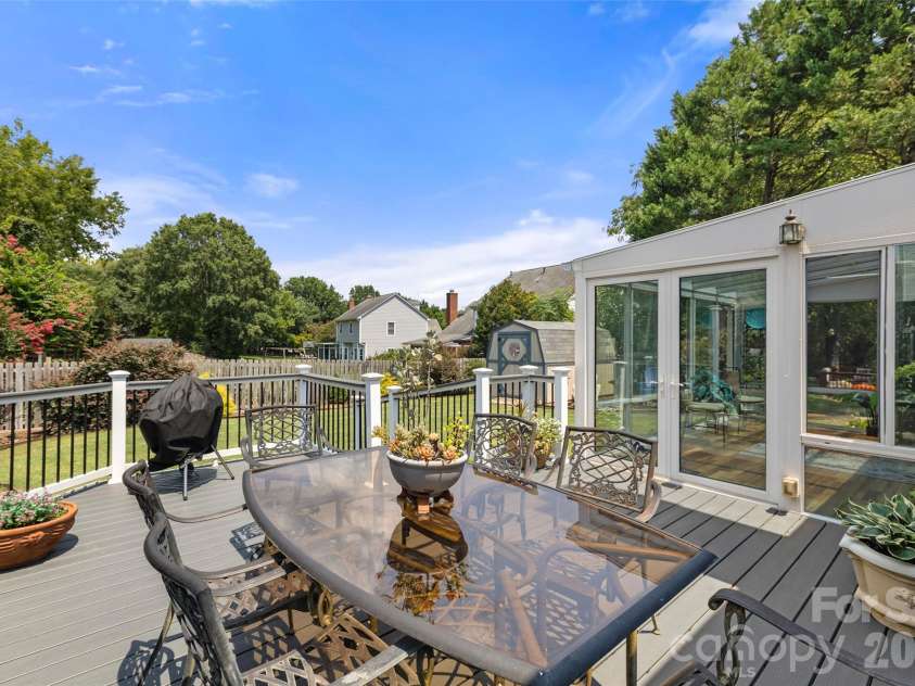 8632 Castlebay Drive, Charlotte, NC 28277.  MLS# CAR4411791, YatesRealty ID 44219. 