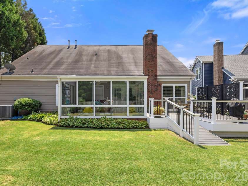8632 Castlebay Drive, Charlotte, NC 28277.  MLS# CAR4411791, YatesRealty ID 44219. 