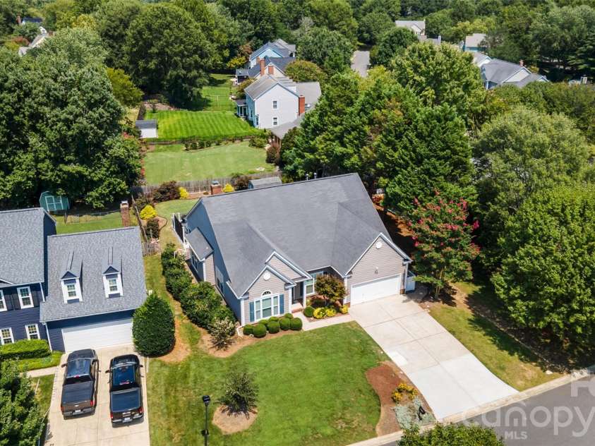 8632 Castlebay Drive, Charlotte, NC 28277.  MLS# CAR4411791, YatesRealty ID 44219. 