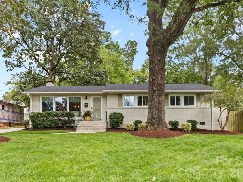4801 Fairheath Road, Charlotte, NC 28210.  MLS# CAR4411644, YatesRealty ID 44220. 