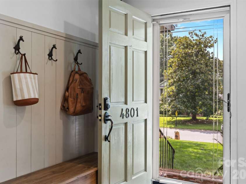 4801 Fairheath Road, Charlotte, NC 28210.  MLS# CAR4411644, YatesRealty ID 44220. 