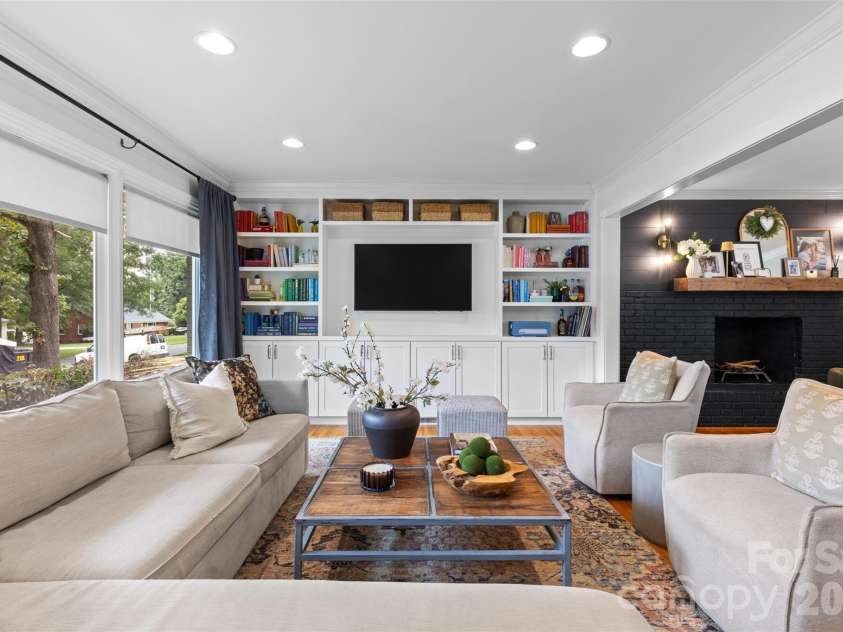 4801 Fairheath Road, Charlotte, NC 28210.  MLS# CAR4411644, YatesRealty ID 44220. 