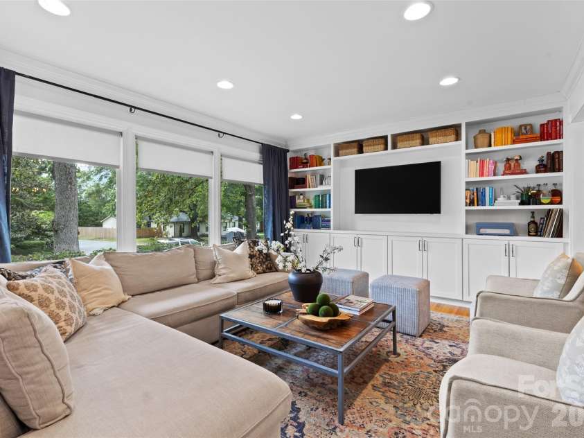 4801 Fairheath Road, Charlotte, NC 28210.  MLS# CAR4411644, YatesRealty ID 44220. 