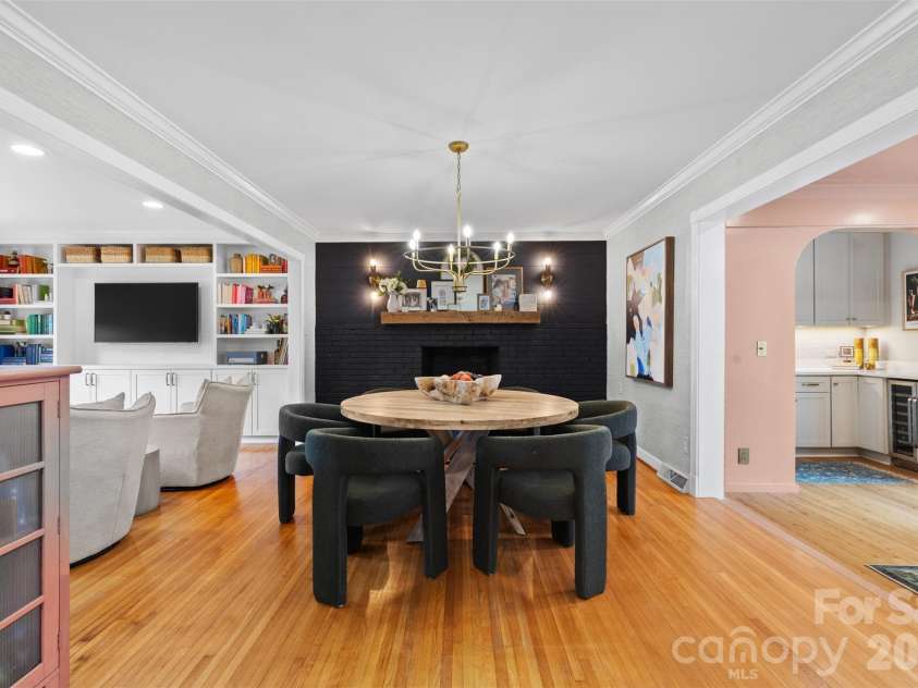 4801 Fairheath Road, Charlotte, NC 28210.  MLS# CAR4411644, YatesRealty ID 44220. 