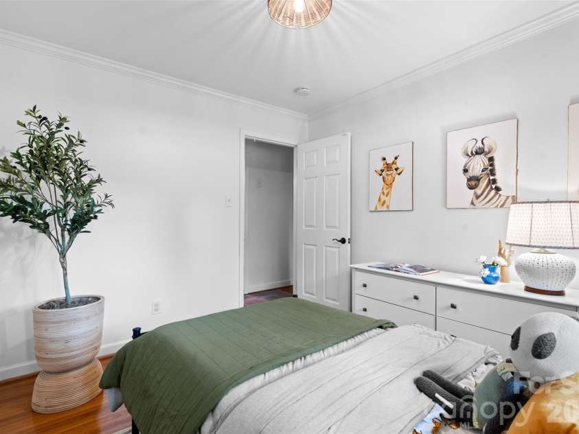 4801 Fairheath Road, Charlotte, NC 28210.  MLS# CAR4411644, YatesRealty ID 44220. 