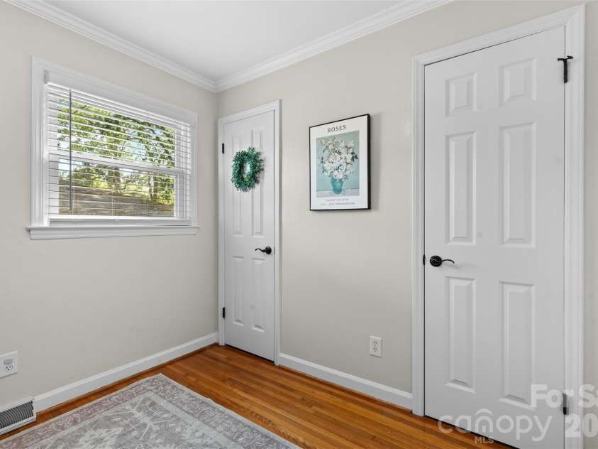 4801 Fairheath Road, Charlotte, NC 28210.  MLS# CAR4411644, YatesRealty ID 44220. 