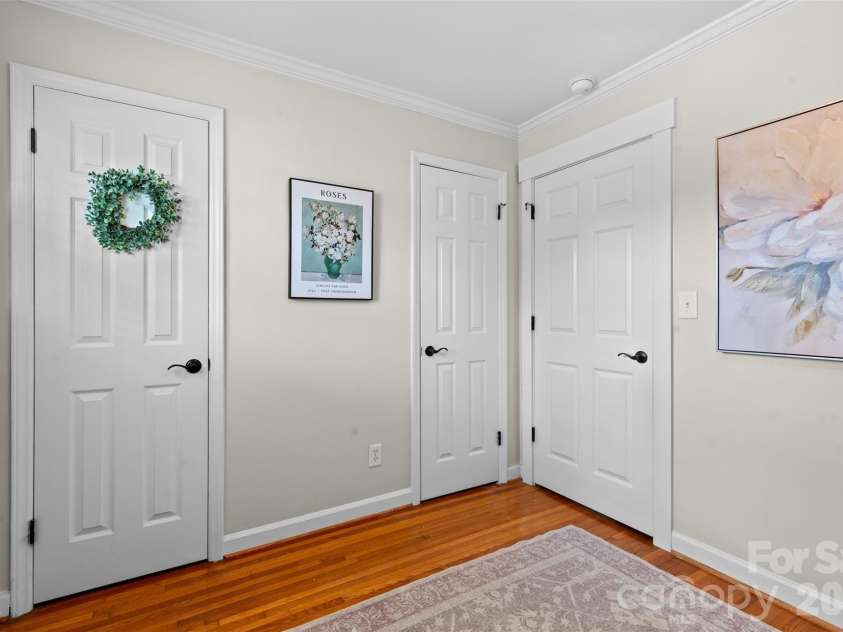 4801 Fairheath Road, Charlotte, NC 28210.  MLS# CAR4411644, YatesRealty ID 44220. 