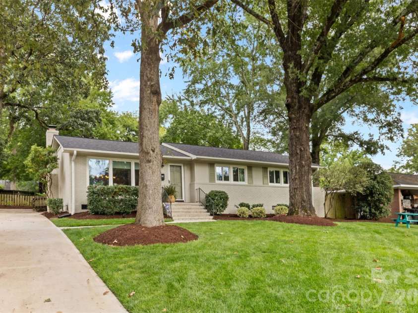 4801 Fairheath Road, Charlotte, NC 28210.  MLS# CAR4411644, YatesRealty ID 44220. 