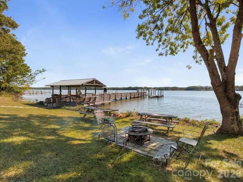 1475 Riverview Circle, Fort Lawn, SC 29714.  MLS# CAR4411745, YatesRealty ID 44221. 