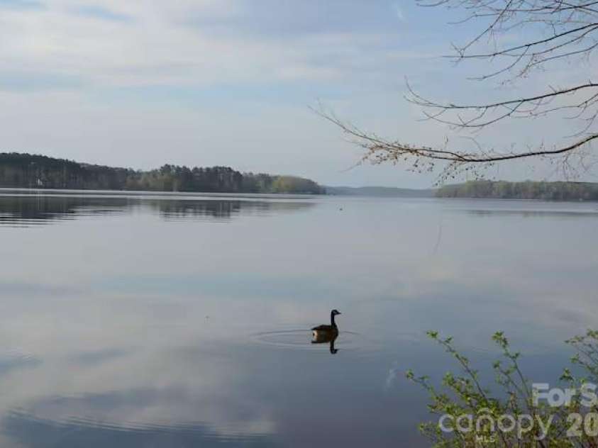 1475 Riverview Circle, Fort Lawn, SC 29714.  MLS# CAR4411745, YatesRealty ID 44221. 