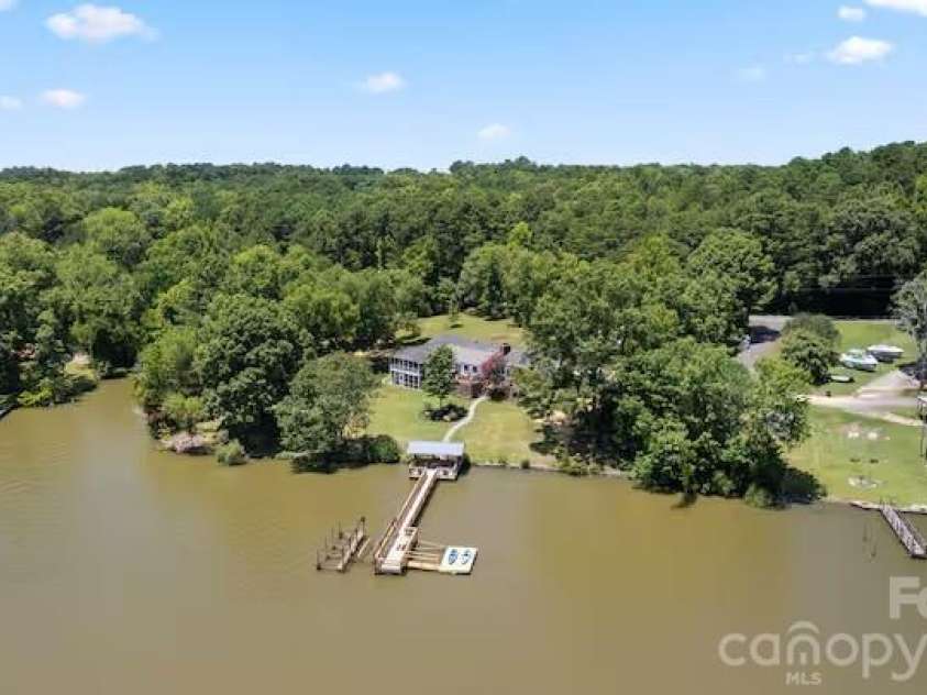 1475 Riverview Circle, Fort Lawn, SC 29714.  MLS# CAR4411745, YatesRealty ID 44221. 