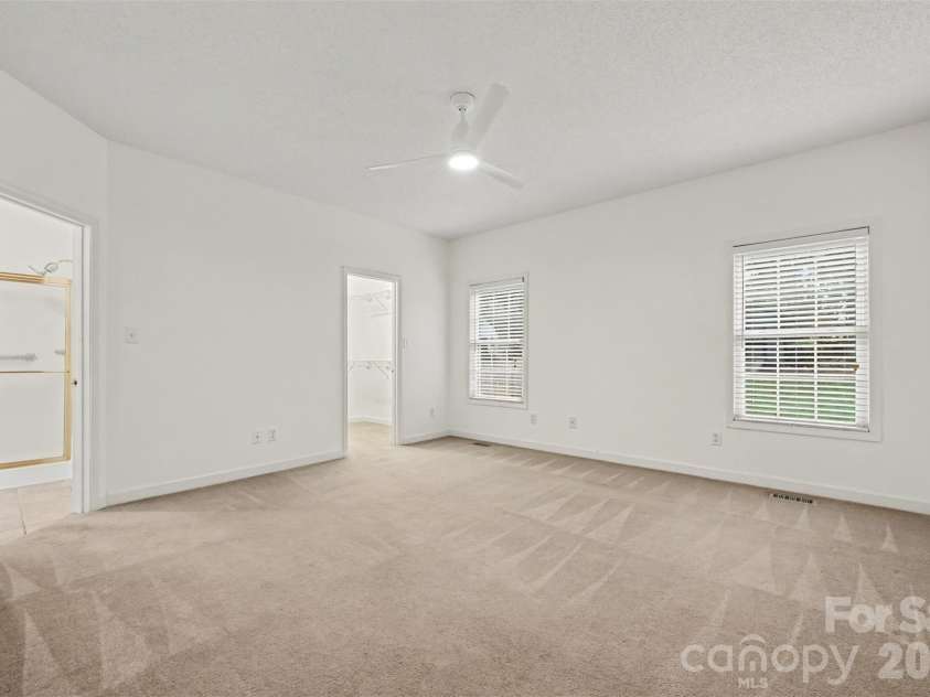 1928 Twin Ponds Drive, Hickory, NC 28602.  MLS# CAR4411717, YatesRealty ID 44222. Primary Bedroom with Ensuite Access