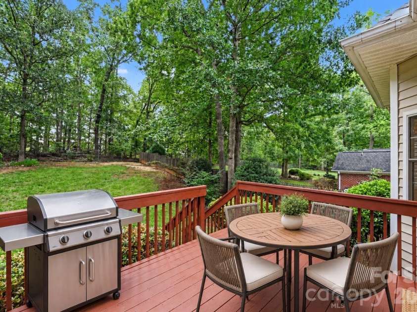 1928 Twin Ponds Drive, Hickory, NC 28602.  MLS# CAR4411717, YatesRealty ID 44222. Staged Deck
