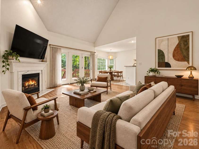 1928 Twin Ponds Drive, Hickory, NC 28602.  MLS# CAR4411717, YatesRealty ID 44222. Staged Great Room with Fireplace