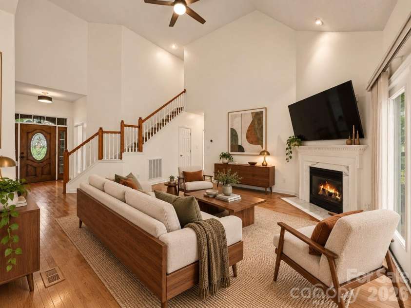 1928 Twin Ponds Drive, Hickory, NC 28602.  MLS# CAR4411717, YatesRealty ID 44222. Staged Great Room with Vaulted Ceiling