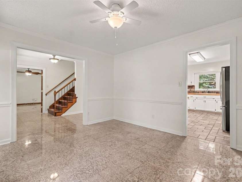 915 Brightmoor Drive, Matthews, NC 28105.  MLS# CAR4411596, YatesRealty ID 44224. 