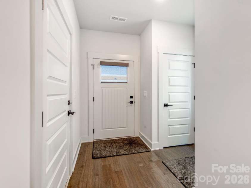 931 Cityscape Drive, Charlotte, NC 28205.  MLS# CAR4411631, YatesRealty ID 44226. 