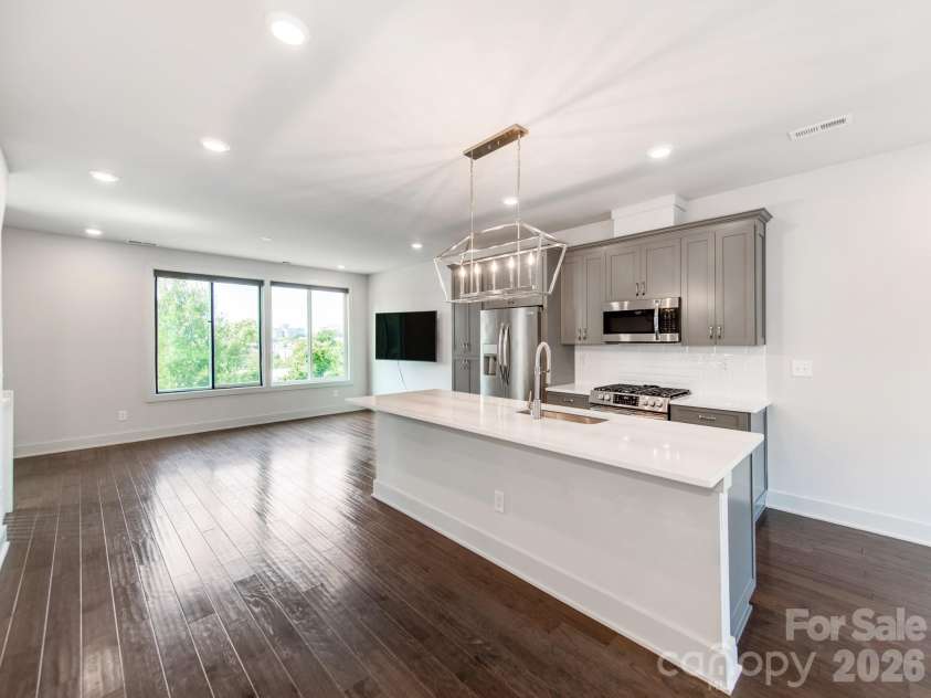 931 Cityscape Drive, Charlotte, NC 28205.  MLS# CAR4411631, YatesRealty ID 44226. 