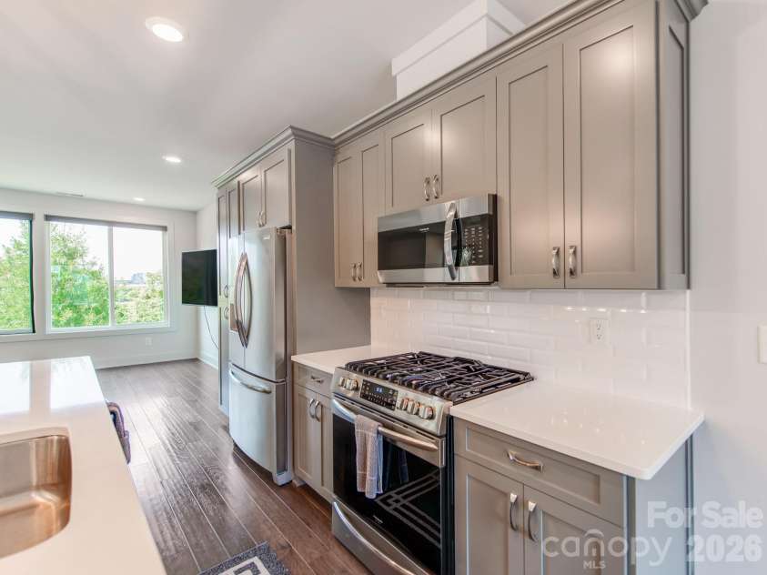 931 Cityscape Drive, Charlotte, NC 28205.  MLS# CAR4411631, YatesRealty ID 44226. 