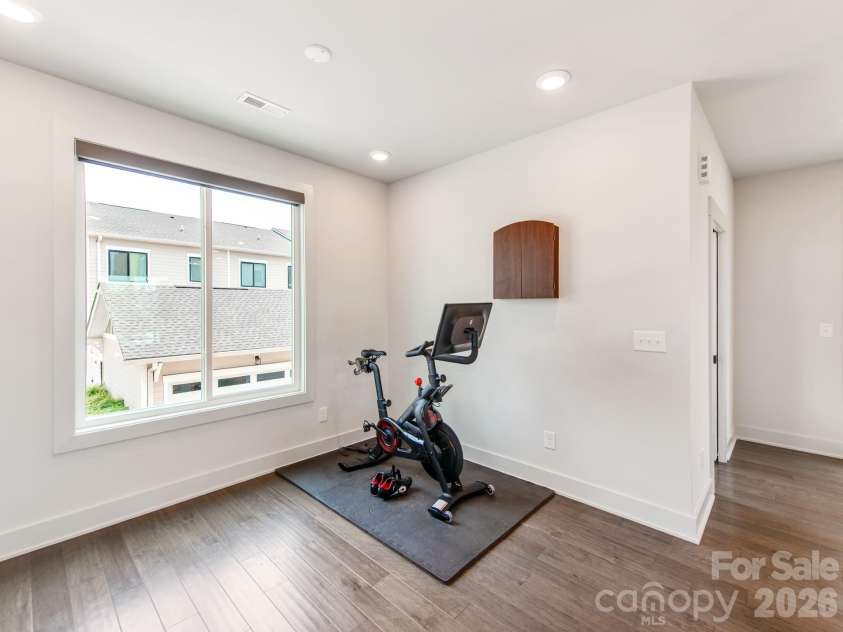 931 Cityscape Drive, Charlotte, NC 28205.  MLS# CAR4411631, YatesRealty ID 44226. 