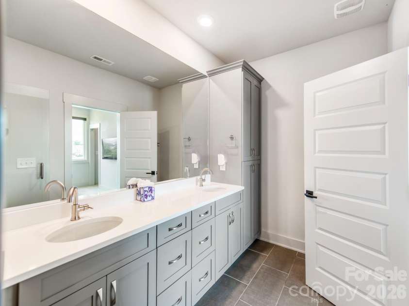 931 Cityscape Drive, Charlotte, NC 28205.  MLS# CAR4411631, YatesRealty ID 44226. 
