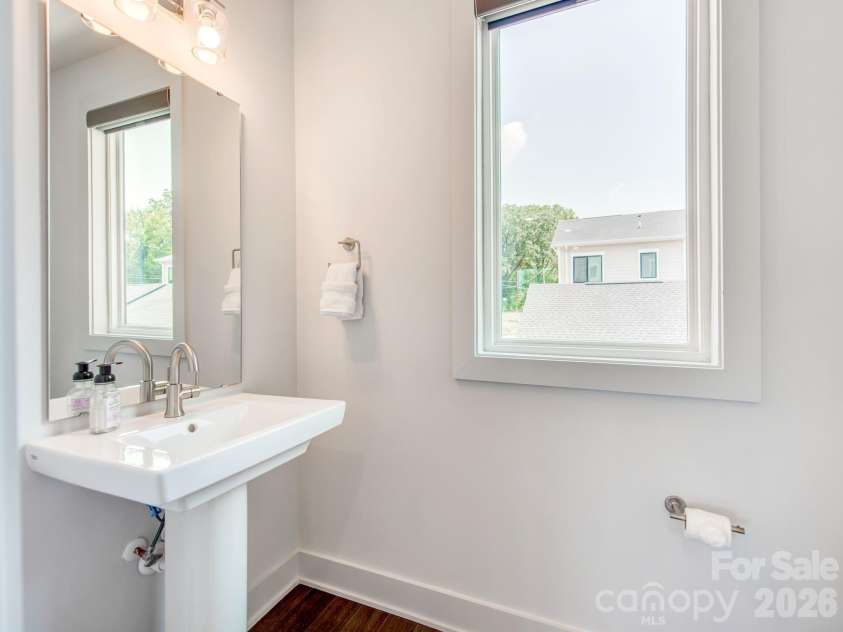 931 Cityscape Drive, Charlotte, NC 28205.  MLS# CAR4411631, YatesRealty ID 44226. 