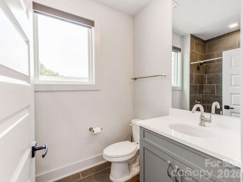 931 Cityscape Drive, Charlotte, NC 28205.  MLS# CAR4411631, YatesRealty ID 44226. 