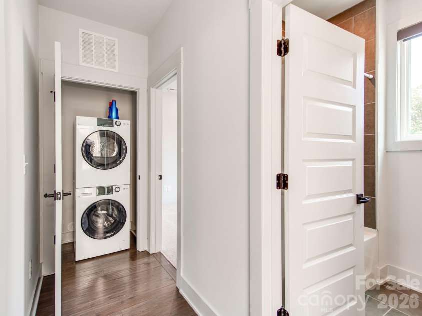 931 Cityscape Drive, Charlotte, NC 28205.  MLS# CAR4411631, YatesRealty ID 44226. 