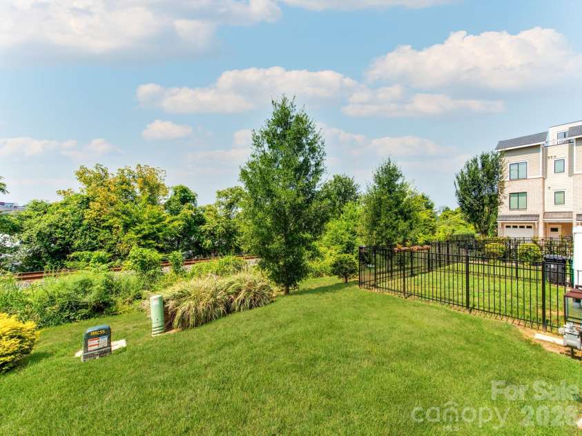 931 Cityscape Drive, Charlotte, NC 28205.  MLS# CAR4411631, YatesRealty ID 44226. 
