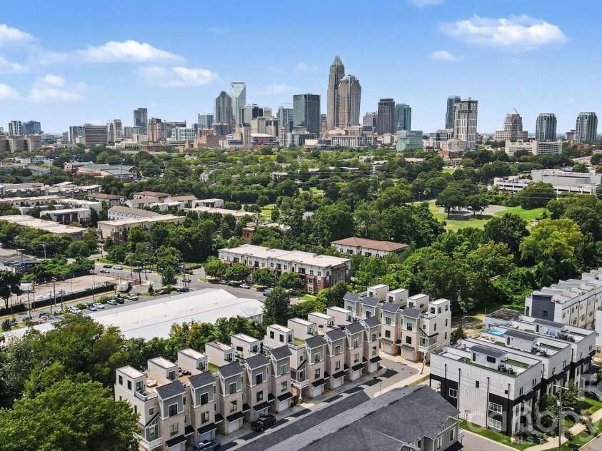 931 Cityscape Drive, Charlotte, NC 28205.  MLS# CAR4411631, YatesRealty ID 44226. 