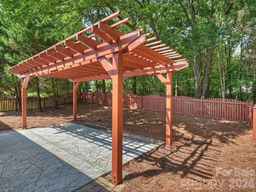 12332 Bobhouse Drive, Charlotte, NC 28277.  MLS# CAR4411039, YatesRealty ID 44228. Back Patio & Yard