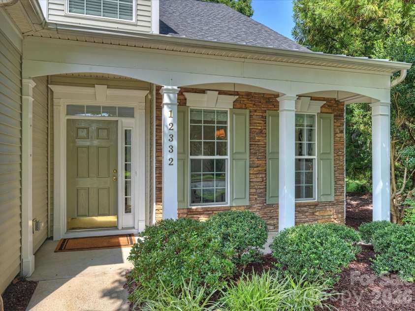 12332 Bobhouse Drive, Charlotte, NC 28277.  MLS# CAR4411039, YatesRealty ID 44228. Front Porch