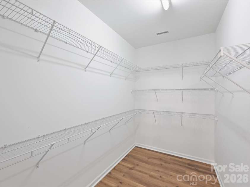 12332 Bobhouse Drive, Charlotte, NC 28277.  MLS# CAR4411039, YatesRealty ID 44228. Primary Closet