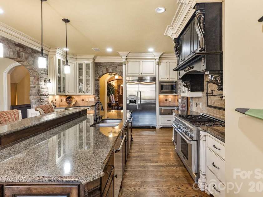 1801 Smarty Jones Drive, Waxhaw, NC 28173.  MLS# CAR4350442, YatesRealty ID 4423. 