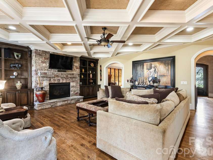 1801 Smarty Jones Drive, Waxhaw, NC 28173.  MLS# CAR4350442, YatesRealty ID 4423. 