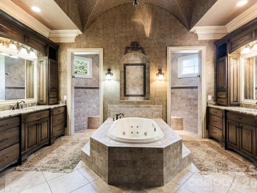 1801 Smarty Jones Drive, Waxhaw, NC 28173.  MLS# CAR4350442, YatesRealty ID 4423. 