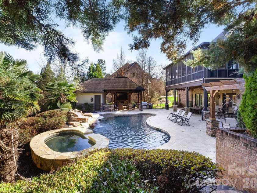 1801 Smarty Jones Drive, Waxhaw, NC 28173.  MLS# CAR4350442, YatesRealty ID 4423. 