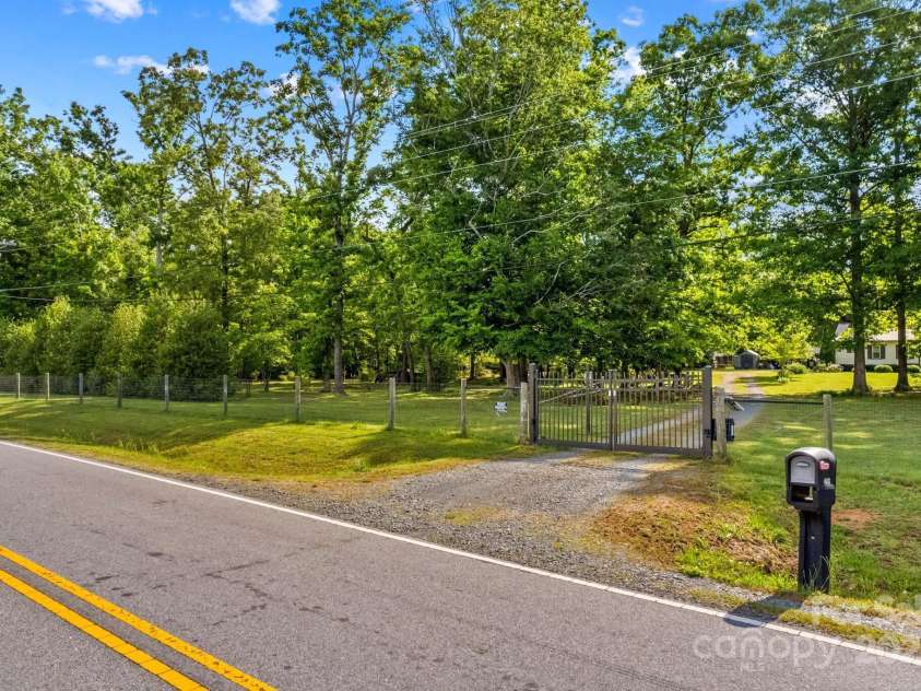 3755 River Road, Richfield, NC 28137.  MLS# CAR4255067, YatesRealty ID 4423. 