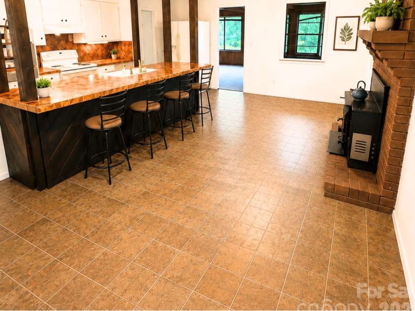 101 Sherry Drive, Stanley, NC 28164.  MLS# CAR4410482, YatesRealty ID 44231. Kitchen