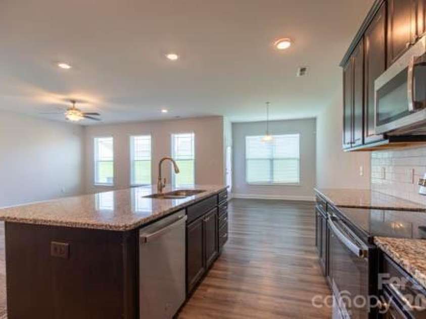 216 Crane Creek Way, Lexington, NC 27295.  MLS# CAR4410803, YatesRealty ID 44232. 