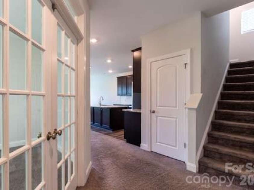 216 Crane Creek Way, Lexington, NC 27295.  MLS# CAR4410803, YatesRealty ID 44232. 