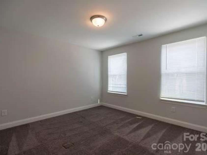216 Crane Creek Way, Lexington, NC 27295.  MLS# CAR4410803, YatesRealty ID 44232. Bedroom 1