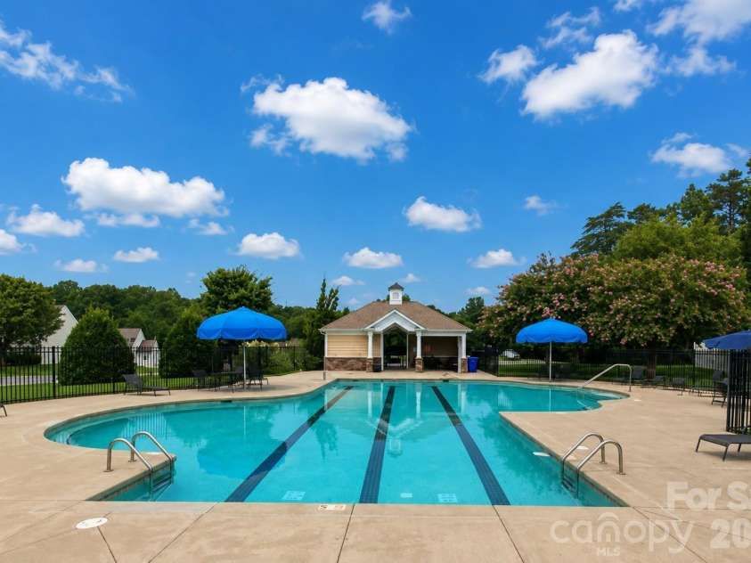 216 Crane Creek Way, Lexington, NC 27295.  MLS# CAR4410803, YatesRealty ID 44232. Community Pool