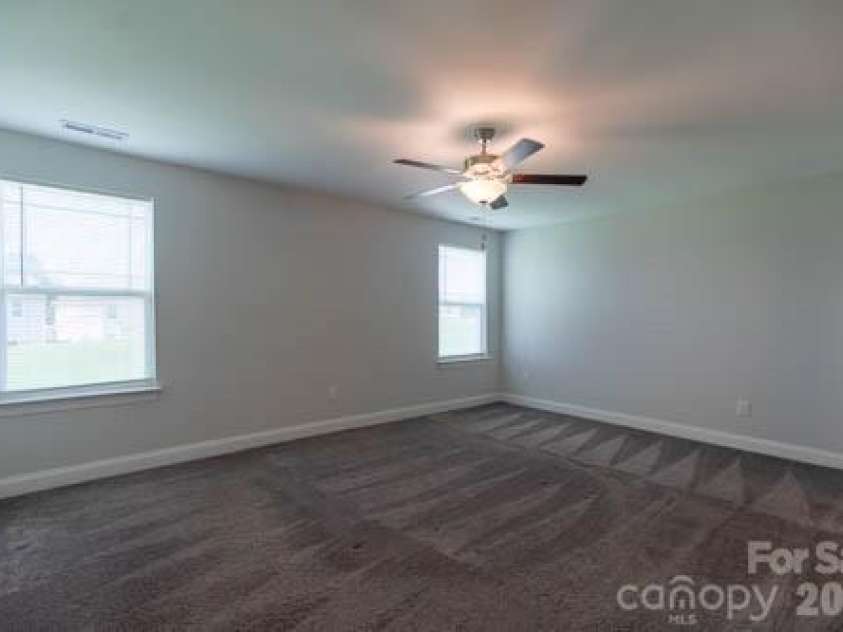 216 Crane Creek Way, Lexington, NC 27295.  MLS# CAR4410803, YatesRealty ID 44232. Primary Bedroom