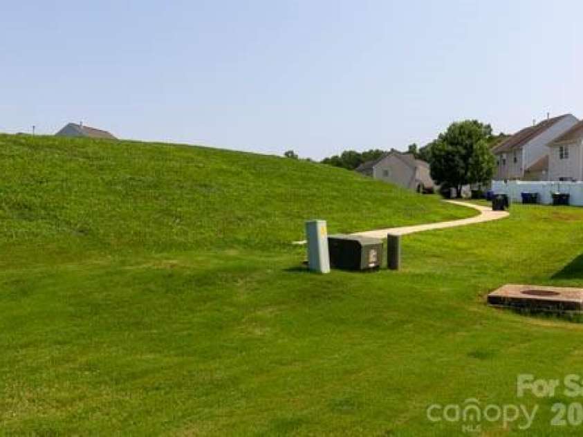 216 Crane Creek Way, Lexington, NC 27295.  MLS# CAR4410803, YatesRealty ID 44232. Walking Path Begins at Backyard