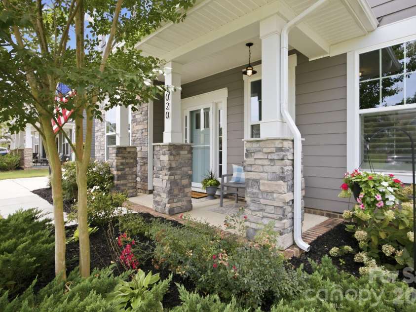 1020 Claires Creek Lane, Davidson, NC 28036.  MLS# CAR4410680, YatesRealty ID 44234. 
