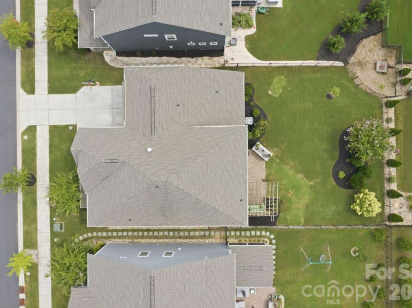 1020 Claires Creek Lane, Davidson, NC 28036.  MLS# CAR4410680, YatesRealty ID 44234. 